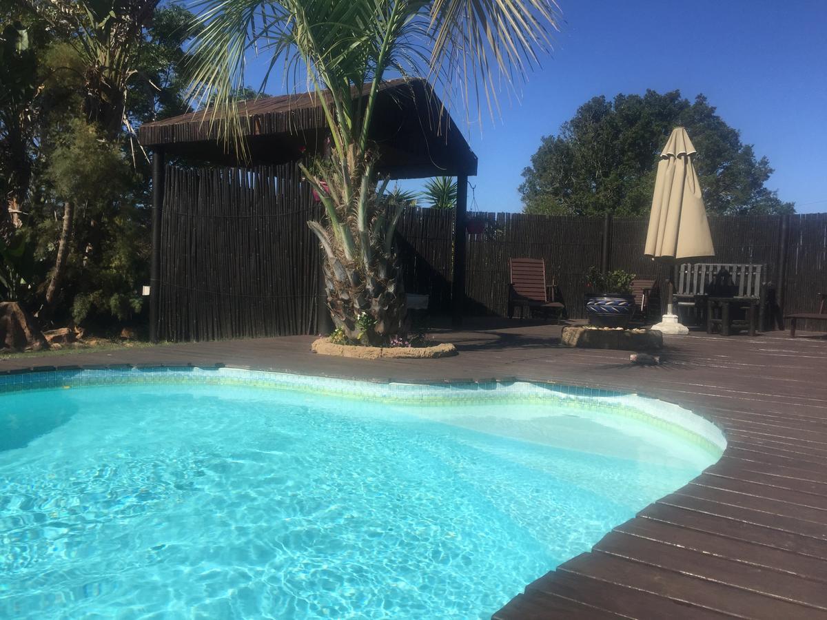 Cheetah Lodge Guest House Hartenbos Bagian luar foto