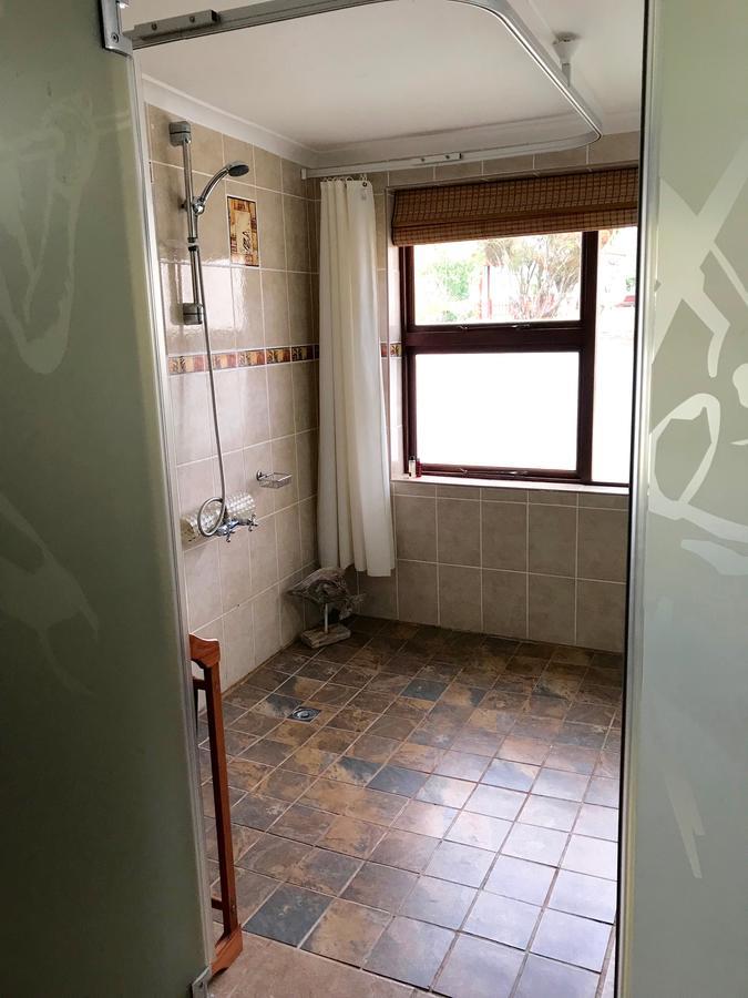 Cheetah Lodge Guest House Hartenbos Bagian luar foto
