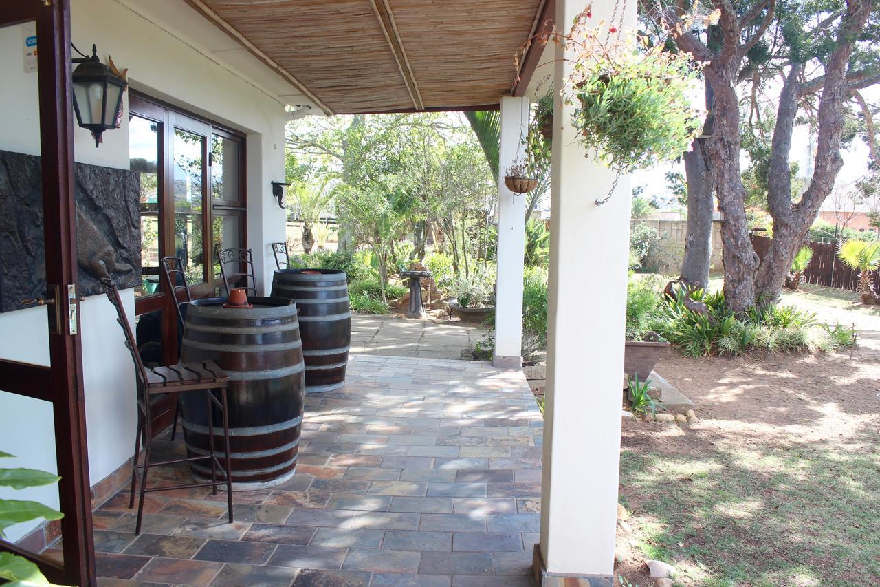 Cheetah Lodge Guest House Hartenbos Bagian luar foto